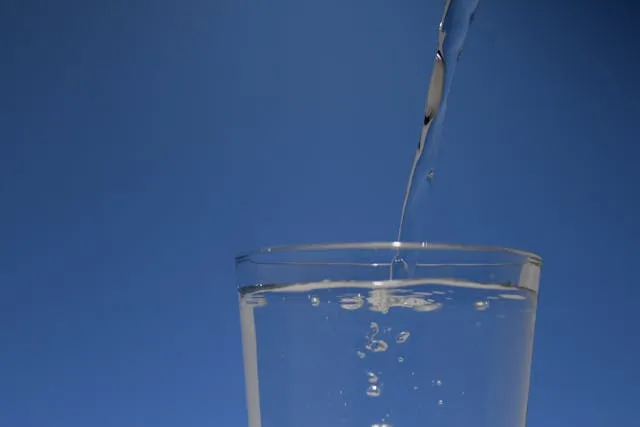 5 powodów, dla których woda w butelkach 0,5 l powinna znaleźć się w każdej sali konferencyjnej