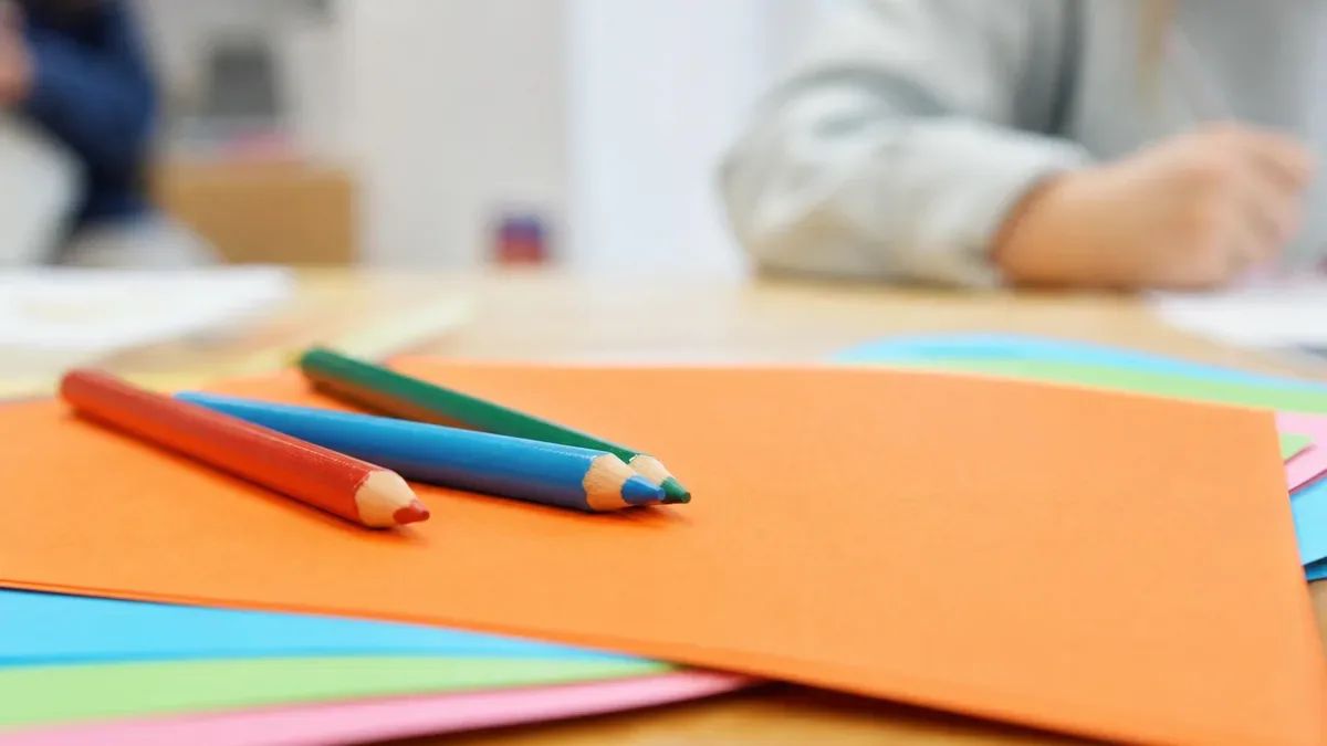 Trzy dziecięce projekty zostaną oficjalnymi kartkami Gminy Zator