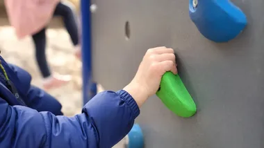 Kuchnia błotna, sieci i zabawa. Plac zabaw w Stawach Monowskich po zmianach