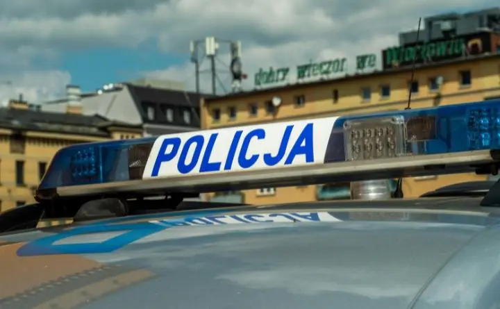 Uciekł na motocyklu bez uprawnień - 17-latek zatrzymany przez policję po pościgu