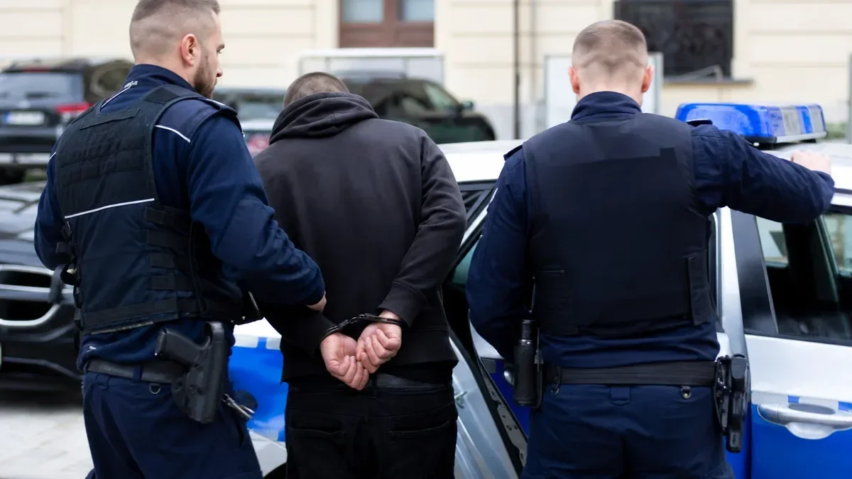 Dwaj poszukiwani zatrzymani w powiecie oświęcimskim. Trafili do zakładów karnych