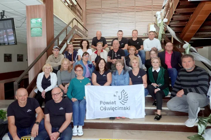 Mieszkańcy powiatu oświęcimskiego zatańczyli po słowacku. Łączą ich Beskidy