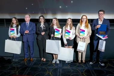 Zatorscy uczniowie na podium filmowego konkursu o zawodowcach